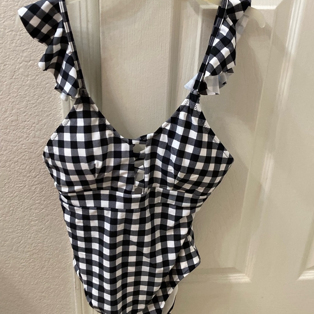 Cupshe Monochrome Checkered Design